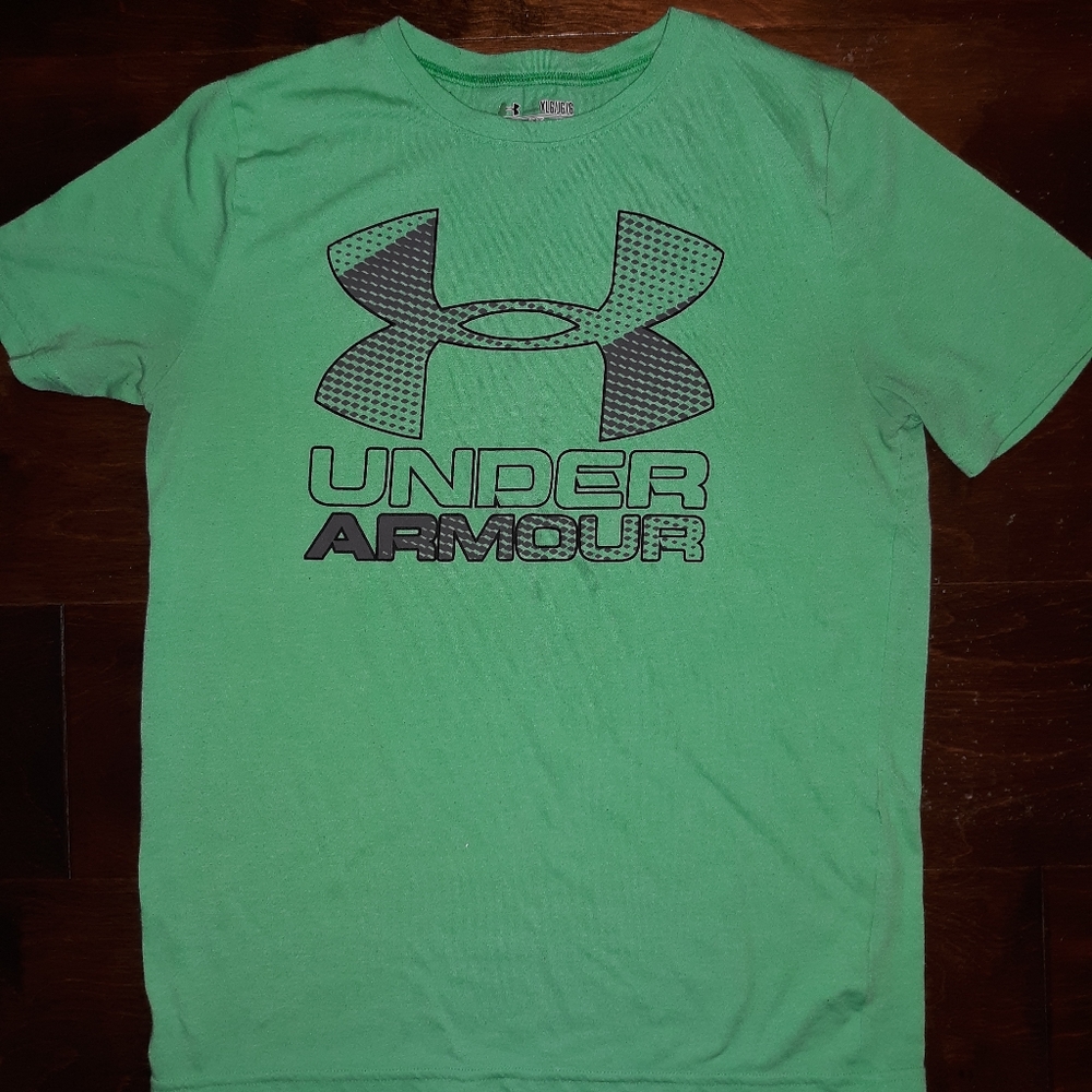 Under armour tee